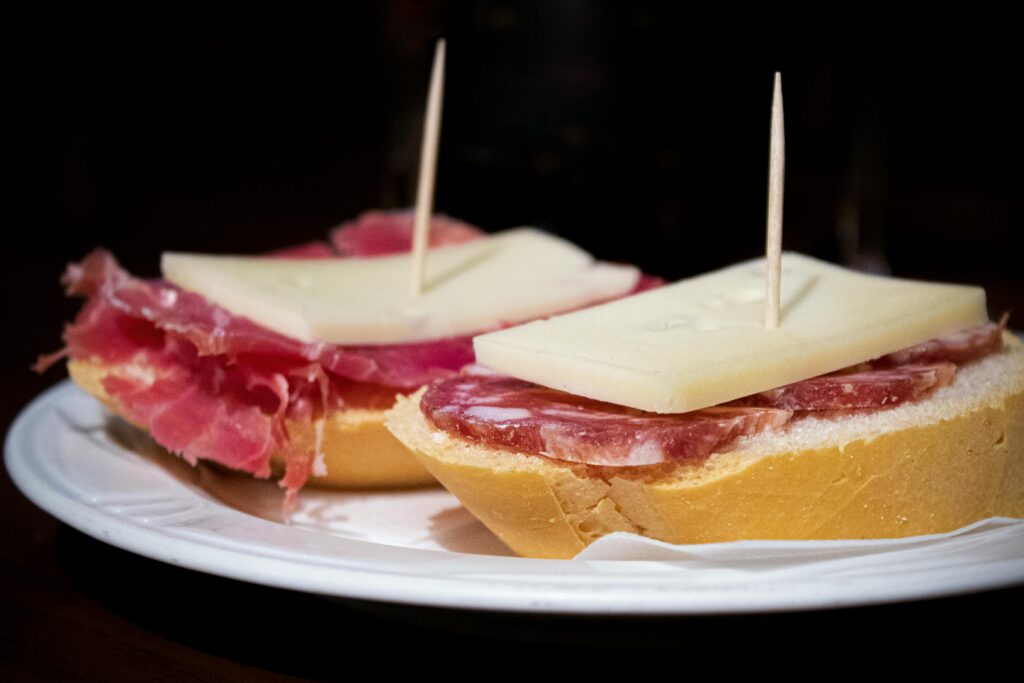 Bologna Meat: A Comprehensive Guide to a Classic Deli Favorite